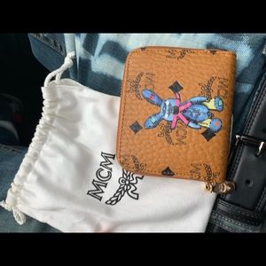 Mcm women’s wallet brand new comes with dust bag